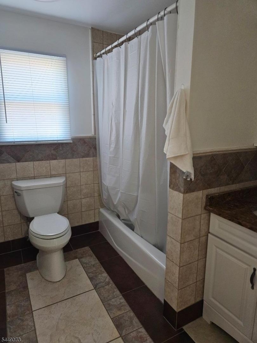 14 River Road, Unit A Fair Lawn, NJ 07410 - Photo 5 of 7 Gallery Image 5