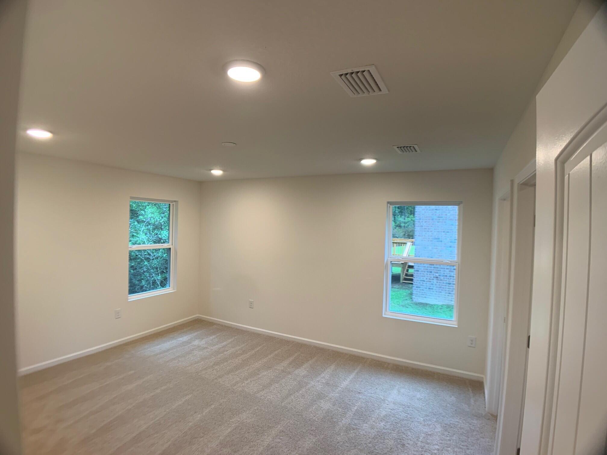 4635 Naval Court Crestview, FL 32539 - Photo 9 of 13 Not Actual Home