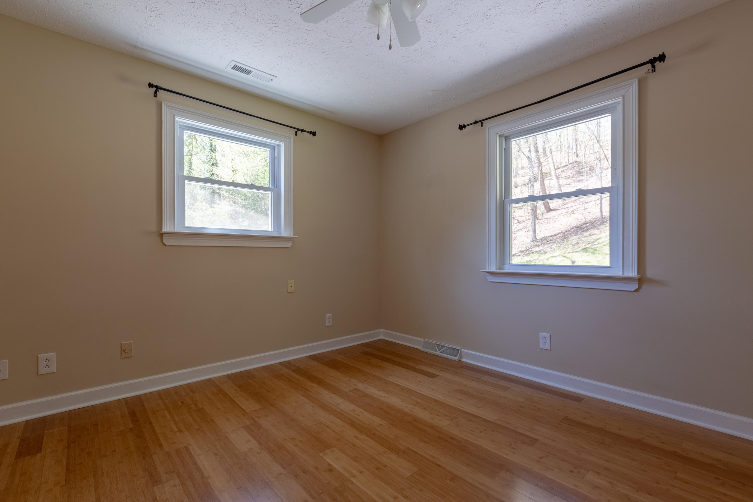 236 Gum Hollow Road Oak Ridge, TN 37830 - Photo 19 of 40 SMJ_IMG_0616-H