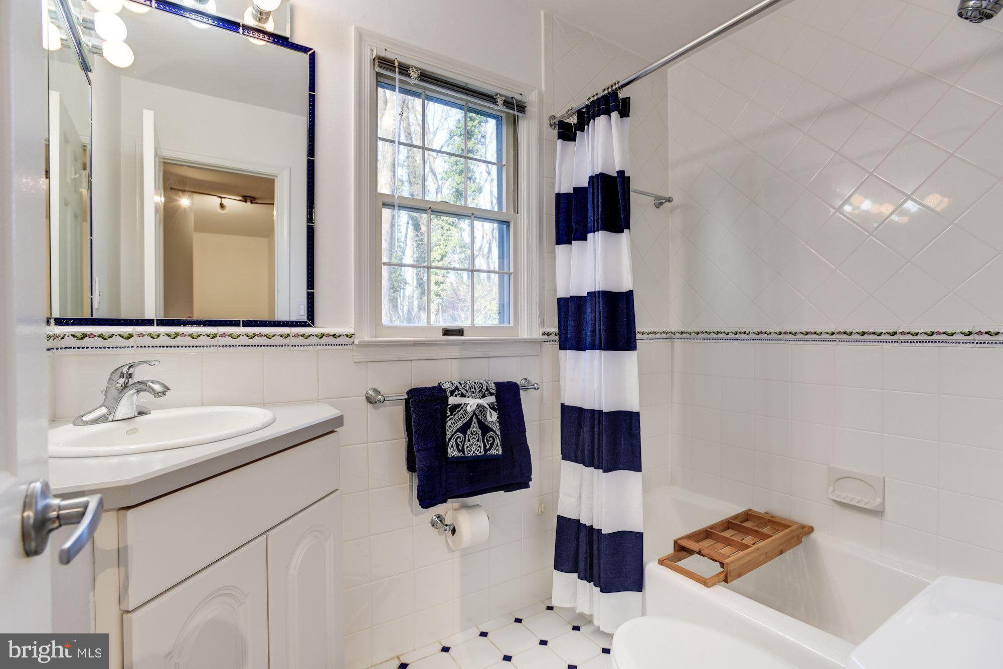 2621 Ogleton Road Annapolis, MD 21403 - Photo 26 of 35 Full Bath