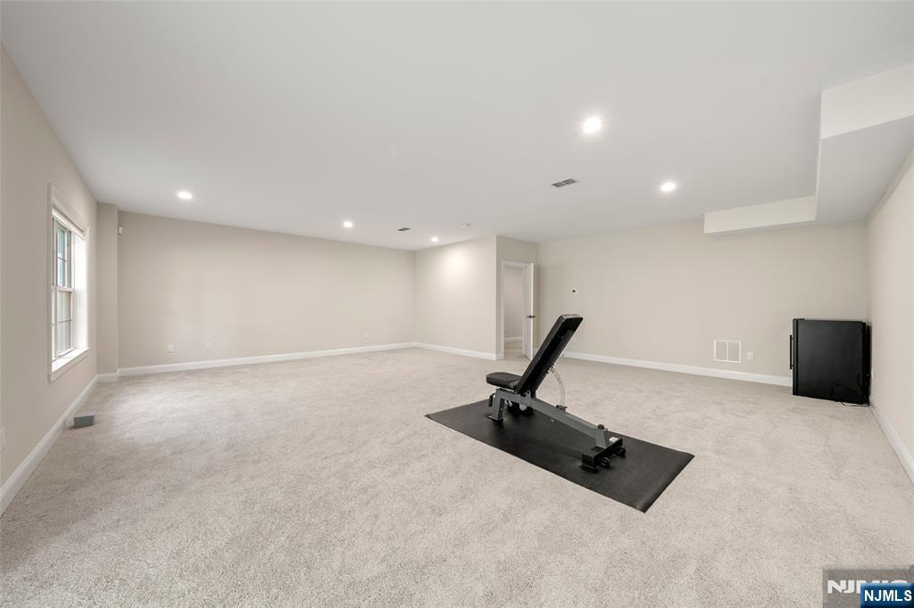 3 Azalea Lane Cedar Grove, NJ 07009 - Photo 25 of 39