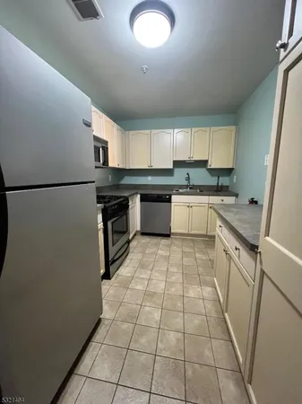 $2,600 | 1635 King Court, Dunellen, NJ 08812