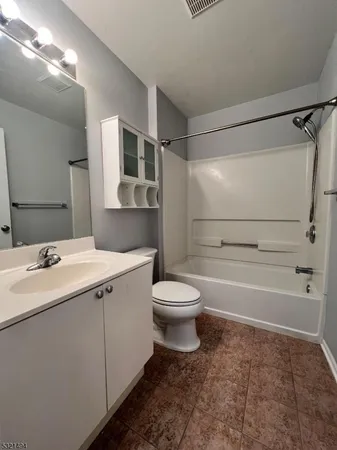 $2,600 | 1635 King Court, Dunellen, NJ 08812