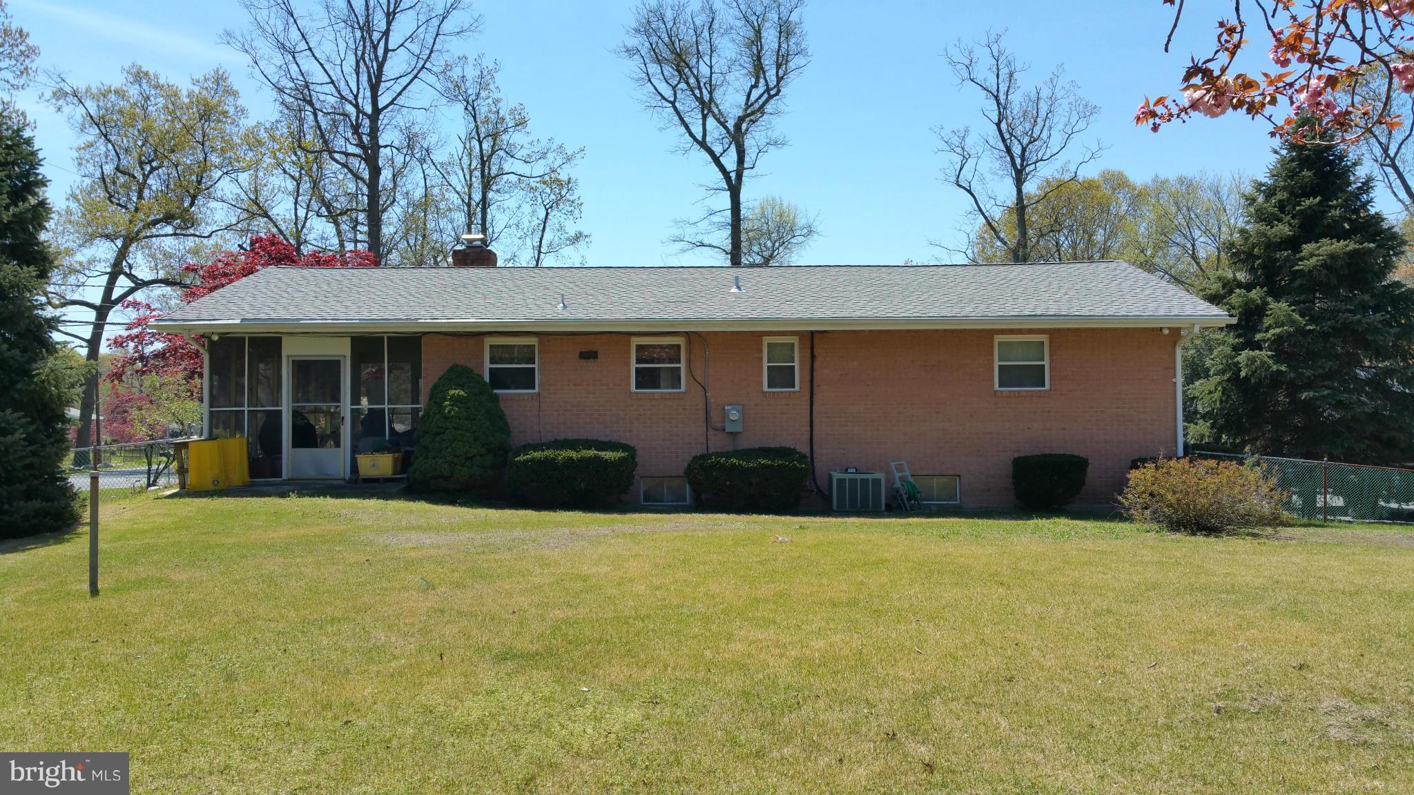 7856 Riverside Drive Pasadena, MD 21122 - Photo 3 of 10 Exterior (Rear)