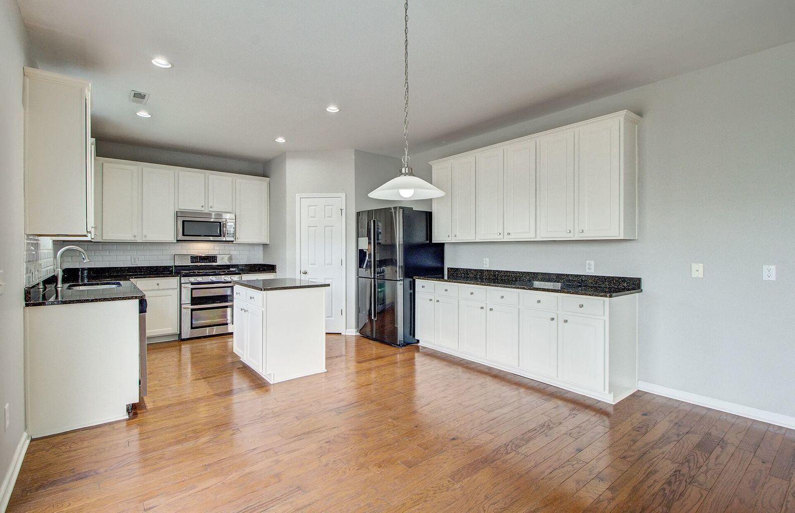 3130 Cold Harbor Way Charleston, SC 29414 - Photo 5 of 26 Kitchen