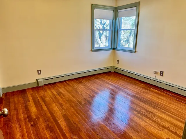 $2,800 | 56 Stafford Road, Unit 1, Hull, MA 02045