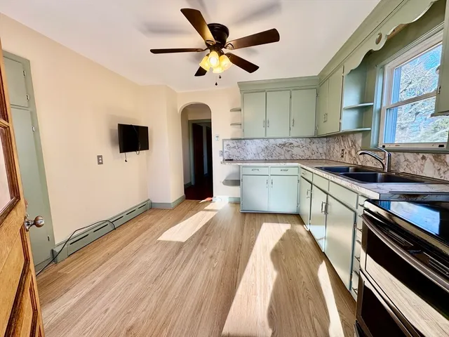 $2,800 | 56 Stafford Road, Unit 1, Hull, MA 02045