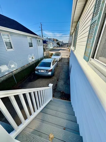 $2,800 | 56 Stafford Road, Unit 1, Hull, MA 02045