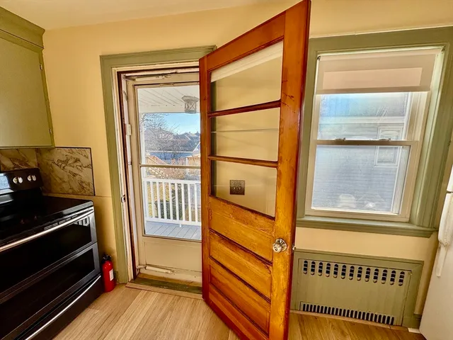 $2,800 | 56 Stafford Road, Unit 1, Hull, MA 02045