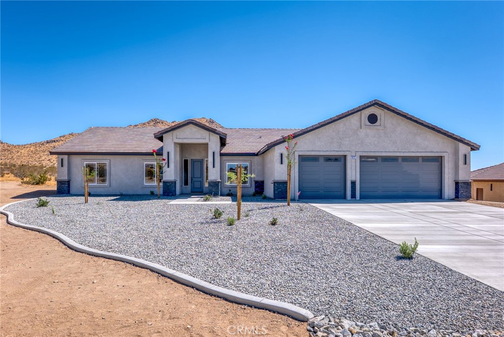 19721 Roanoke Road Apple Valley, CA 92307 - Photo 2 of 57 Gallery Image 2