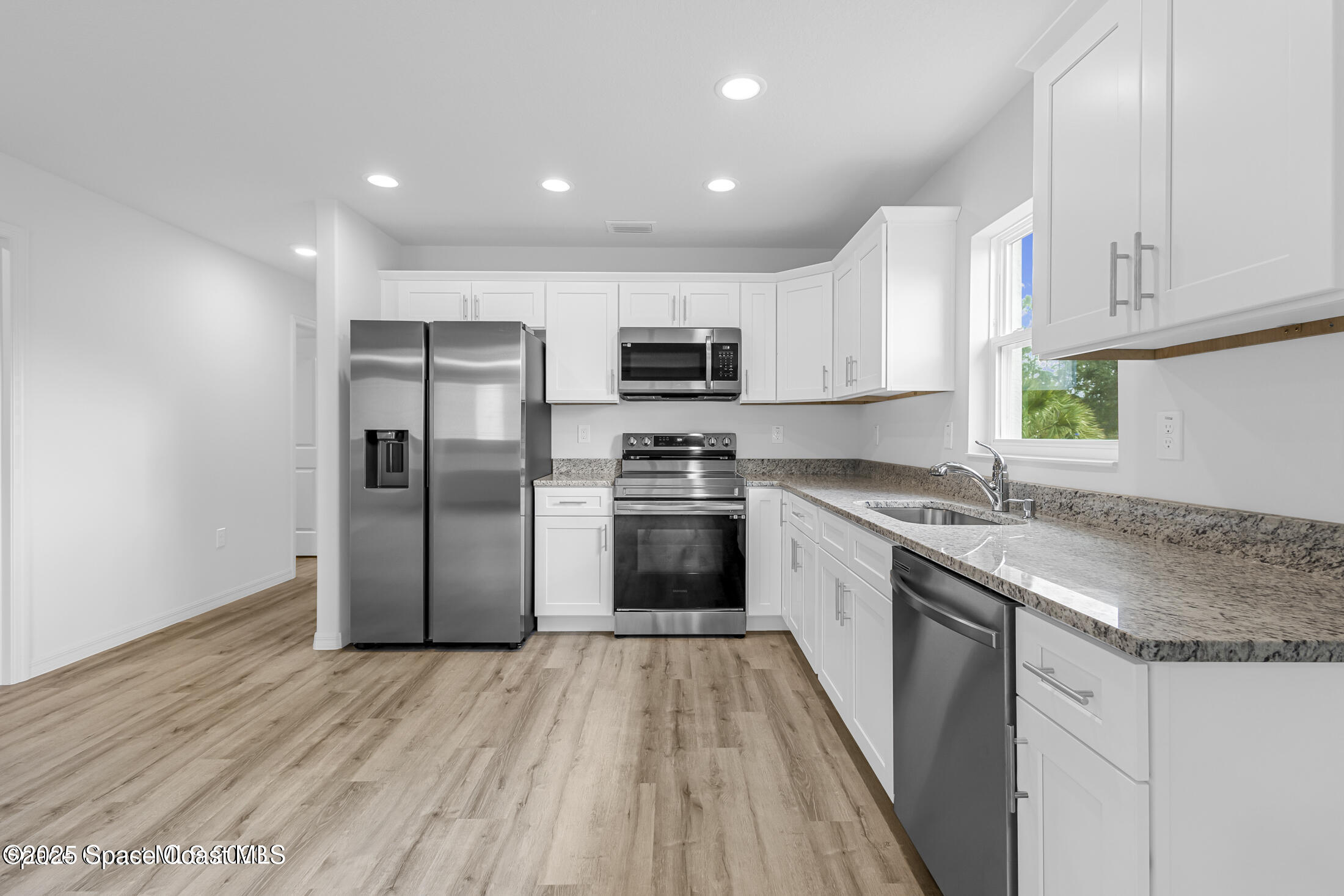 430 Scanlon Road Palm Bay, FL 32908 - Photo 4 of 8 uyun