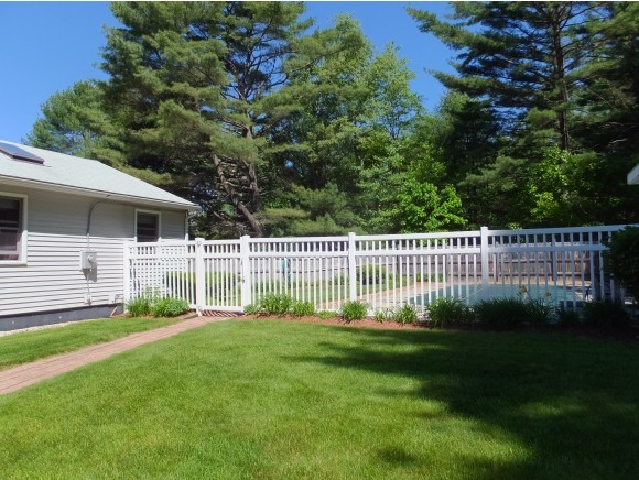 196 North Village Road Loudon, NH 03307 - Photo 4 of 17