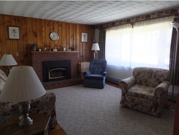 196 North Village Road Loudon, NH 03307 - Photo 9 of 17