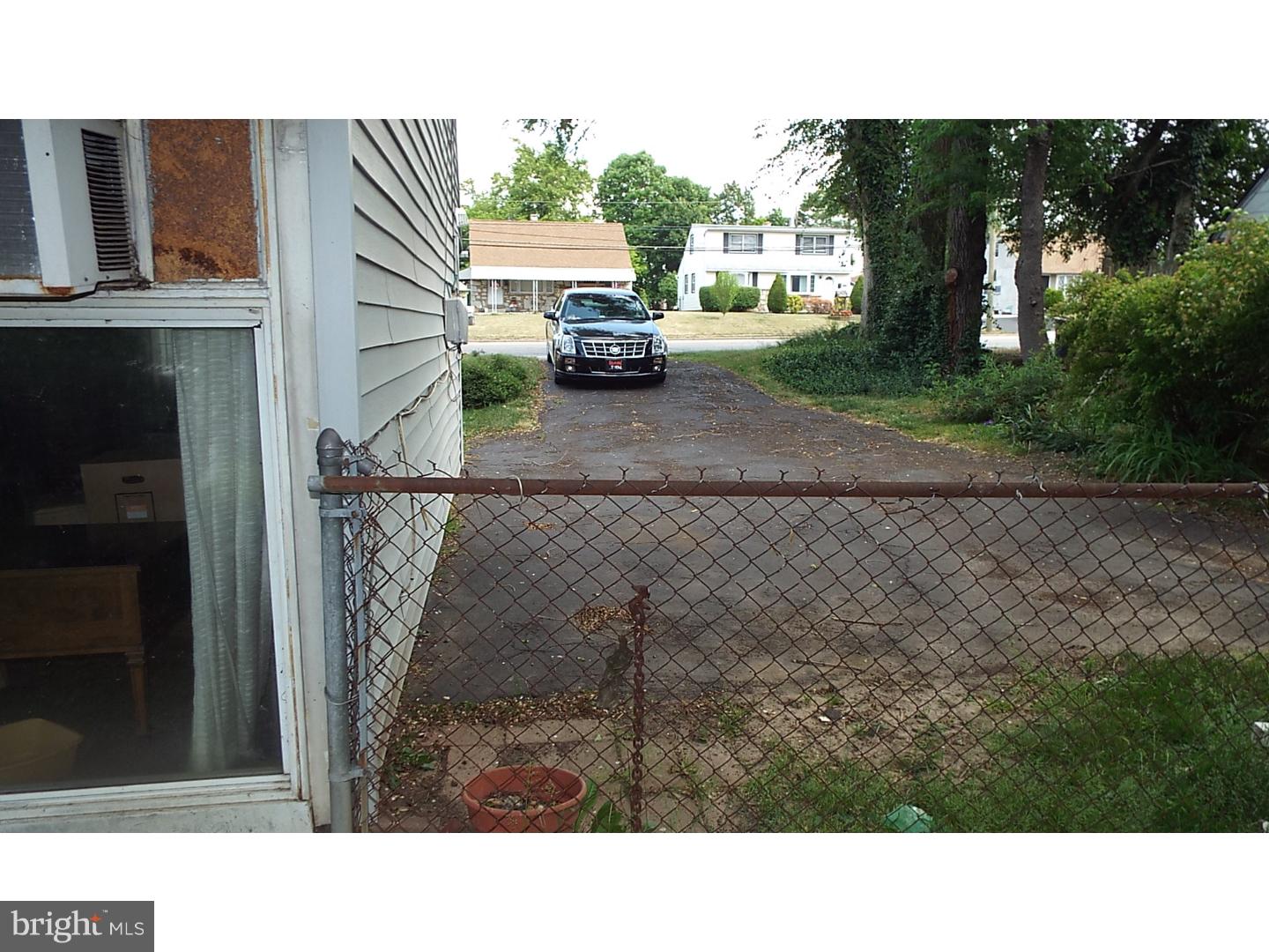 9348 Academy Road Philadelphia, PA 19114 - Photo 3 of 16 Gallery Image 3