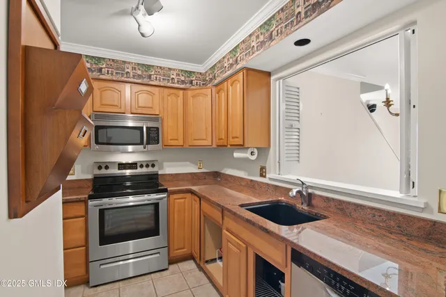 $5,400 | 7 River Road, Unit 306, Cos Cob, CT 06807