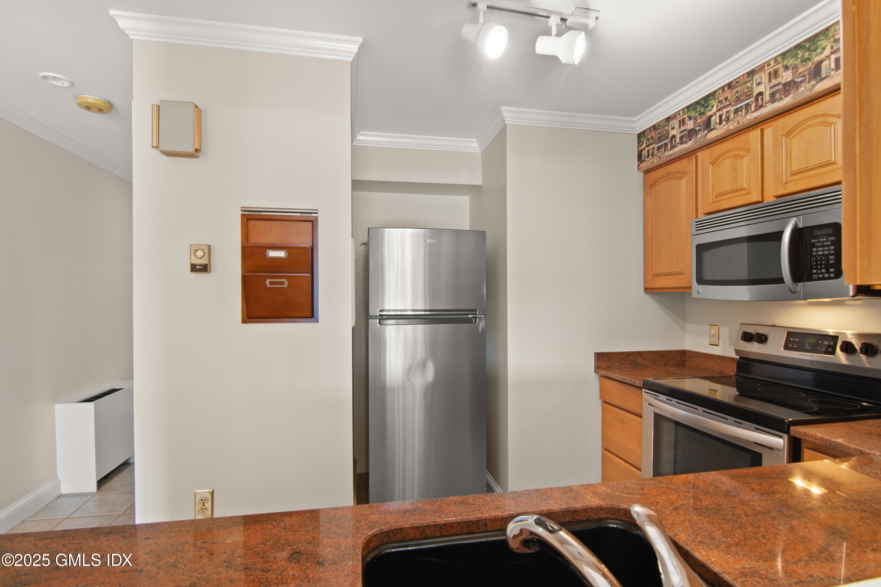 7 River Road, Unit 306 Cos Cob, CT 06807 - Photo 16 of 25 DSC_7218