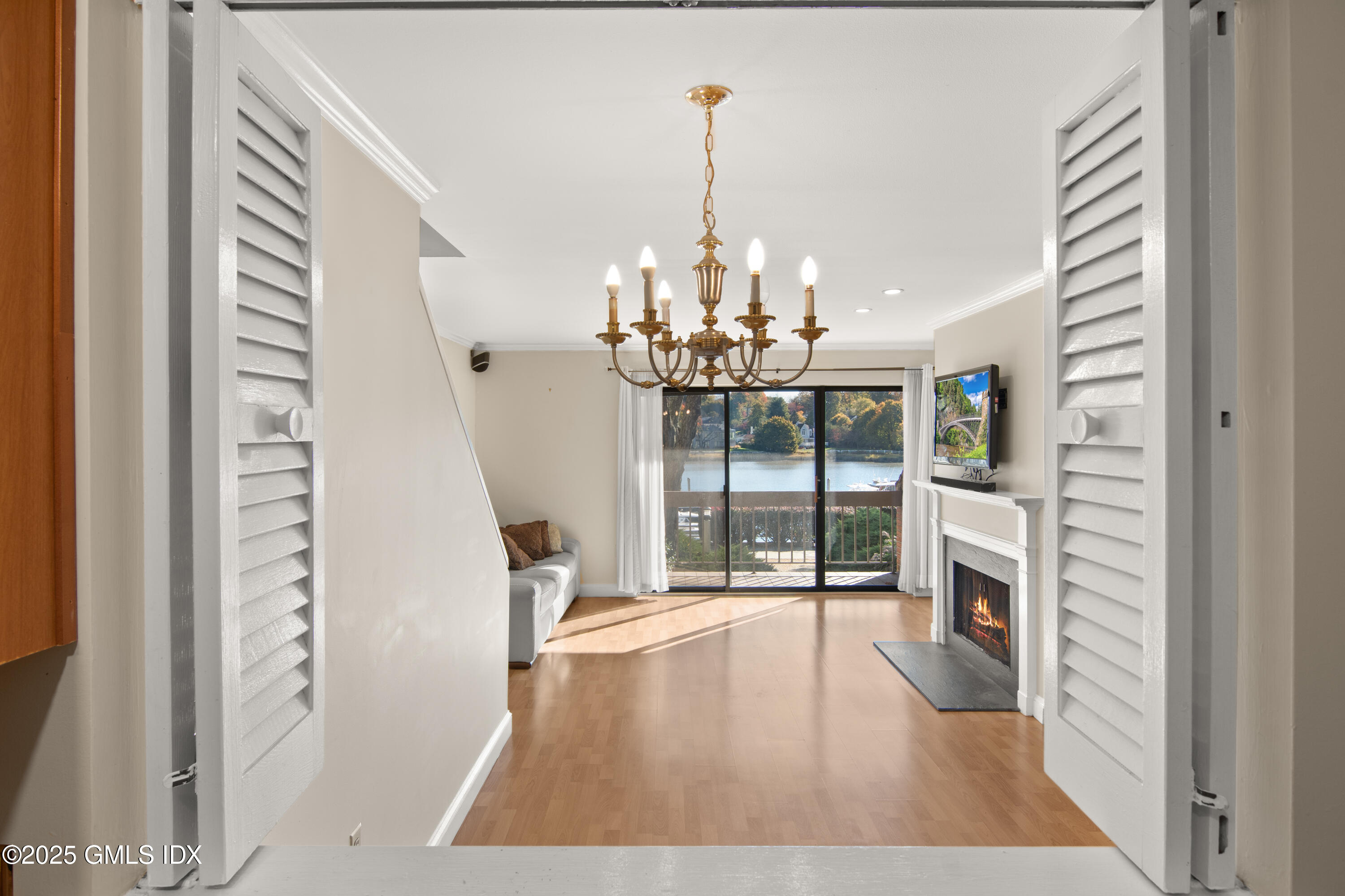 7 River Road, Unit 306 Cos Cob, CT 06807 - Photo 18 of 25 DSC_7228