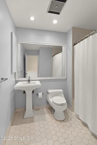 $5,400 | 7 River Road, Unit 306, Cos Cob, CT 06807