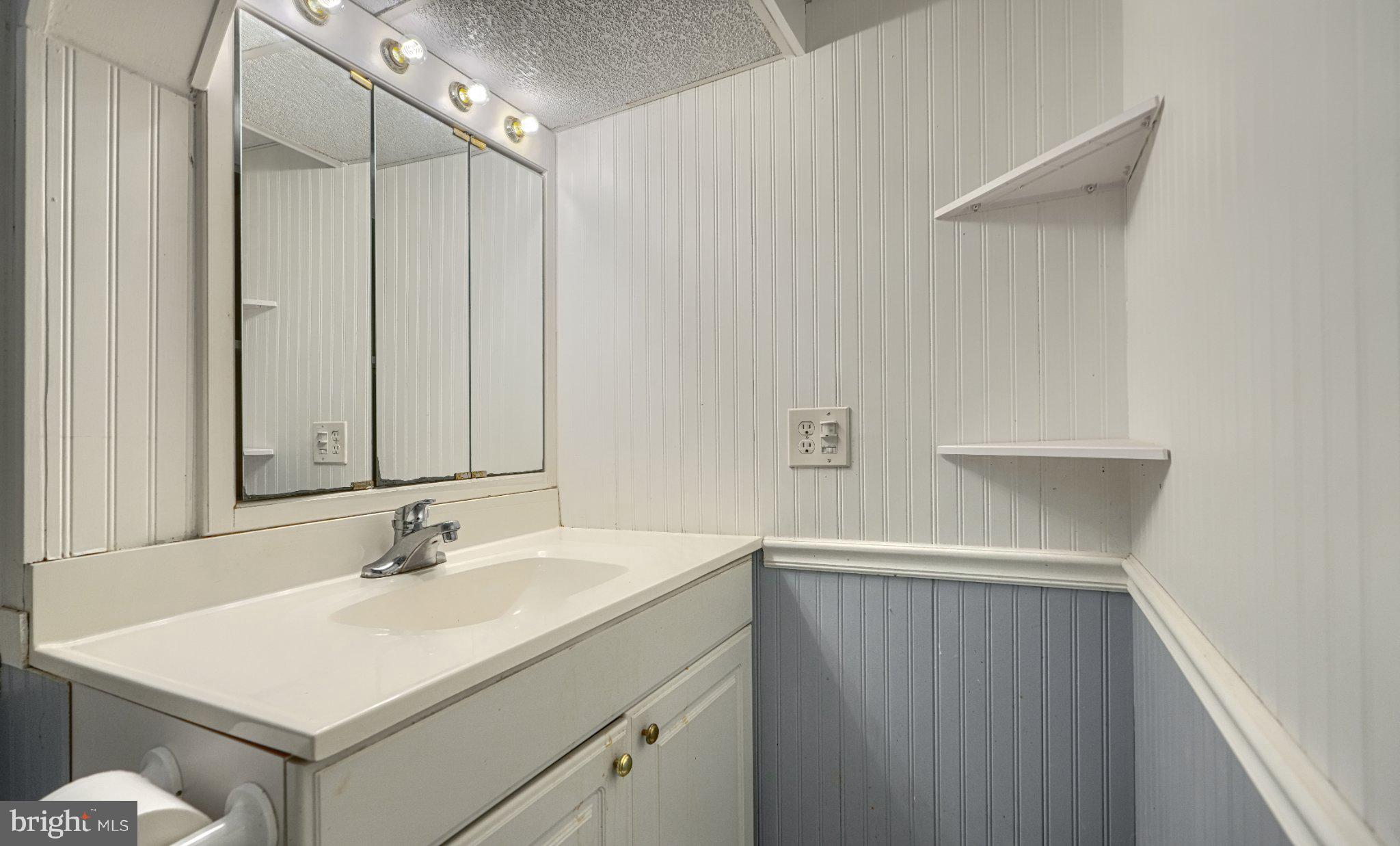 1835 Loch Shiel Road Towson, MD 21286 - Photo 64 of 75 Charming bathroom with classic accents.