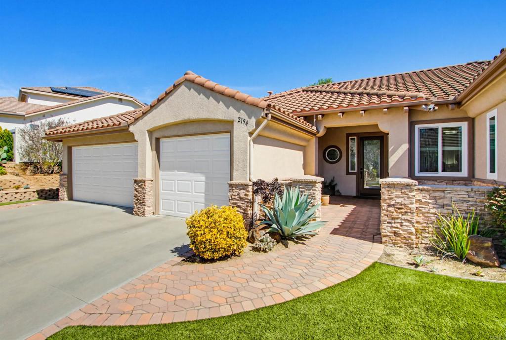 2194 Stone Castle Fallbrook, CA 92028 - Photo 4 of 60 a view of a house with patio