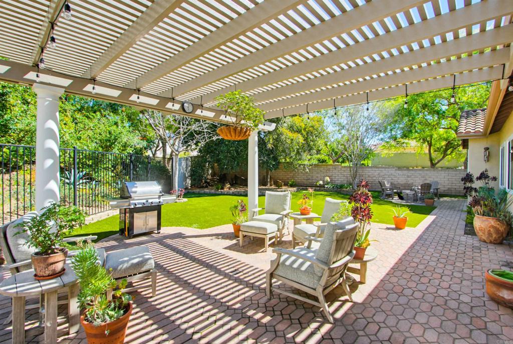 2194 Stone Castle Fallbrook, CA 92028 - Photo 46 of 60