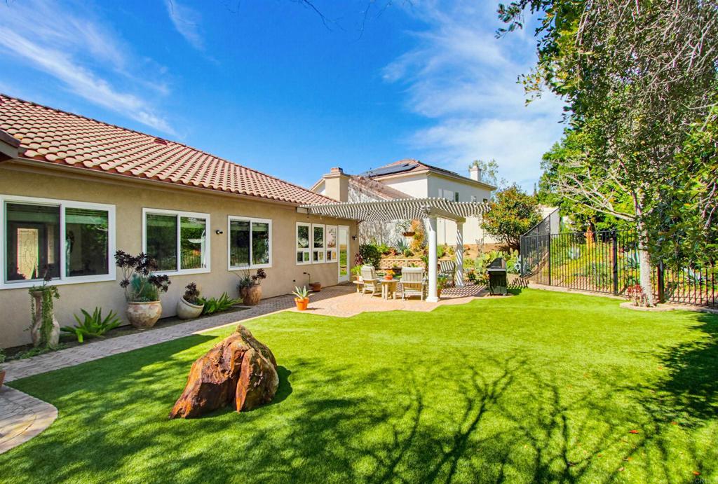 2194 Stone Castle Fallbrook, CA 92028 - Photo 50 of 60 a view of a house with a patio
