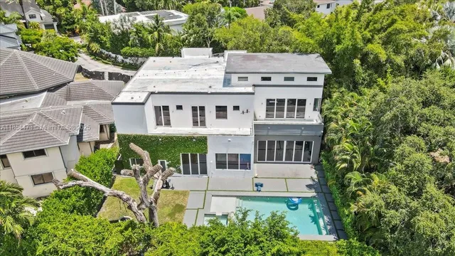 $4,500,000 | 19914 Northeast 19th Court, Miami, FL 33179