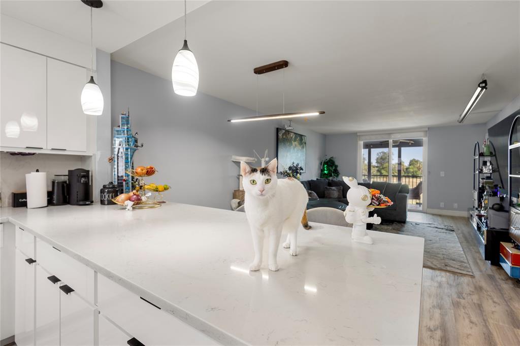 5500 Northwest 2nd Avenue, Unit 316 Boca Raton, FL 33487 - Photo 6 of 31 a very nice looking room with a large window