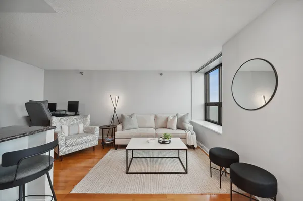$2,350 | 474 North Lake Shore Drive, Unit 2106, Chicago, IL 60611