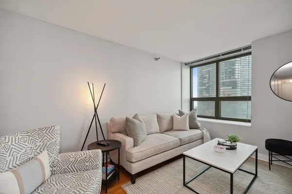 $2,350 | 474 North Lake Shore Drive, Unit 2106, Chicago, IL 60611