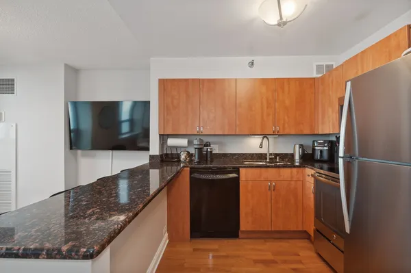 $2,350 | 474 North Lake Shore Drive, Unit 2106, Chicago, IL 60611
