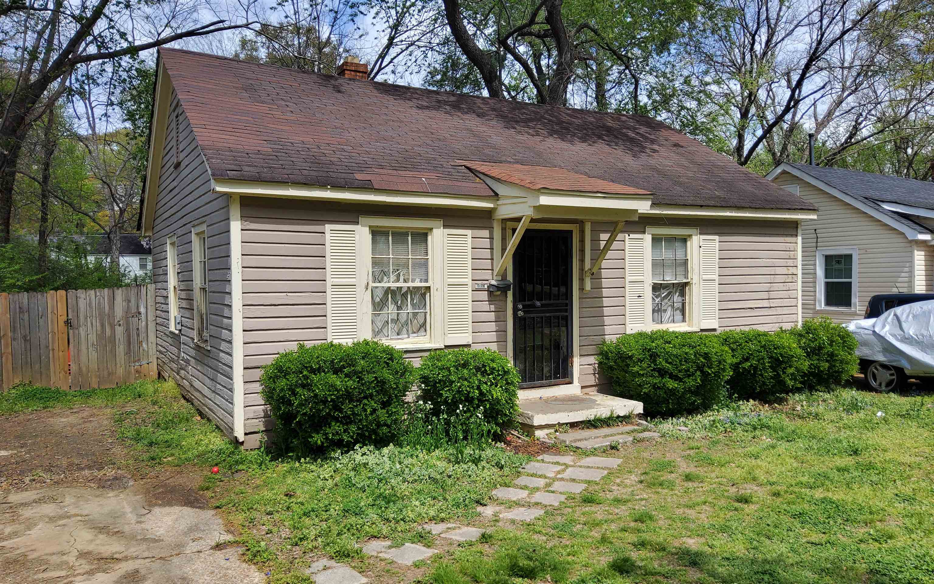 3540 Wilshire Road Memphis, TN 38111 - Photo 1 of 2 View of front of property with a shingled roof and a chimney