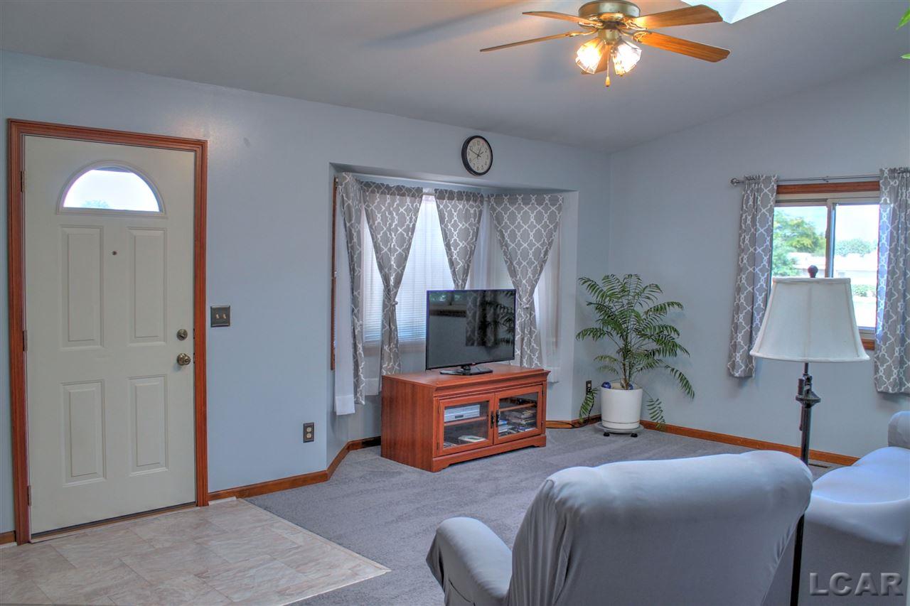 2944 Sutton Road Adrian, MI 49221 - Photo 8 of 23 Living Room