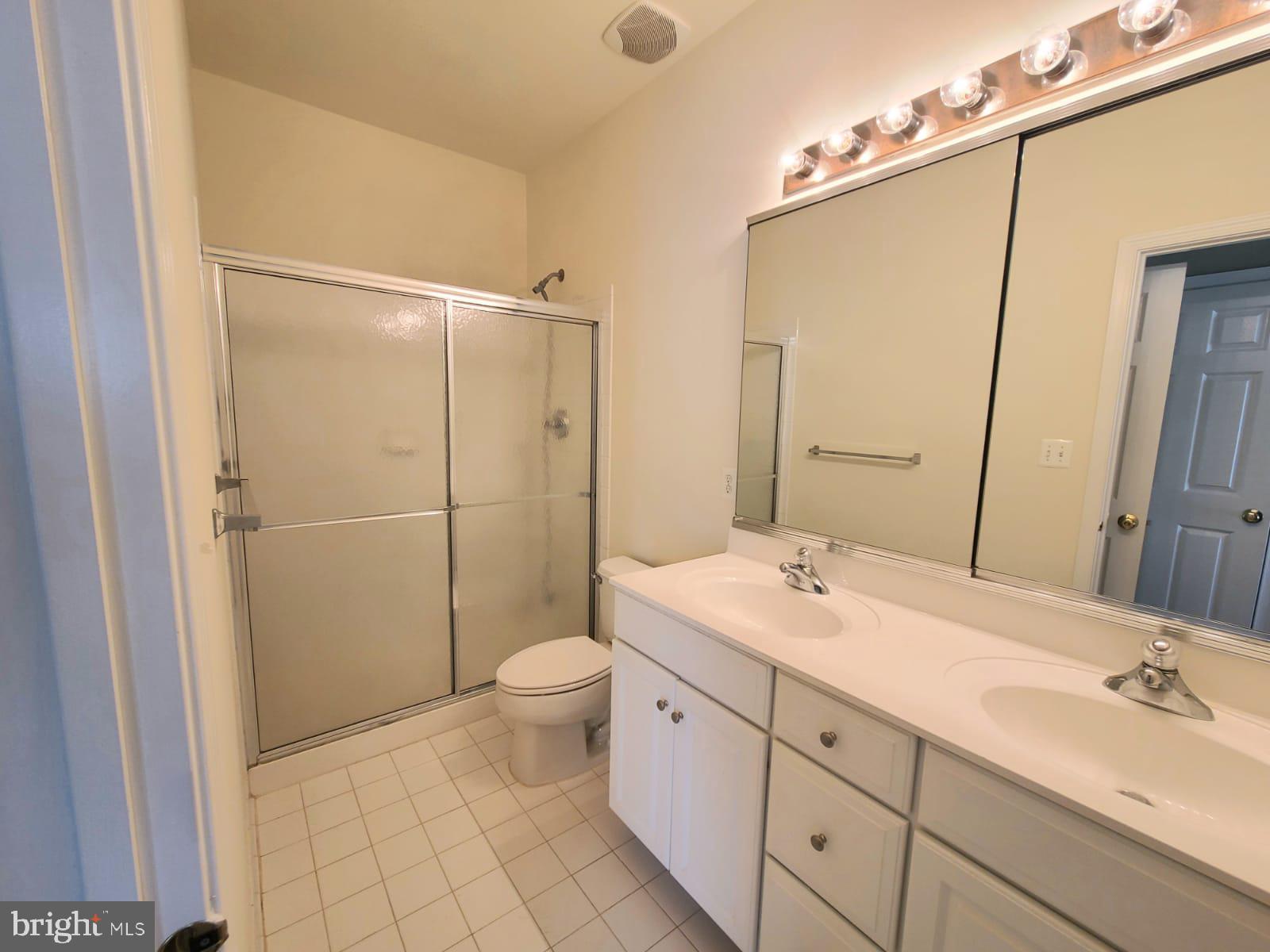 42625 Homefront Terrace Chantilly, VA 20152 - Photo 16 of 32