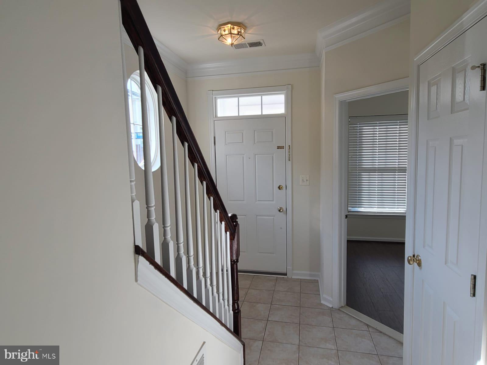 42625 Homefront Terrace Chantilly, VA 20152 - Photo 7 of 32