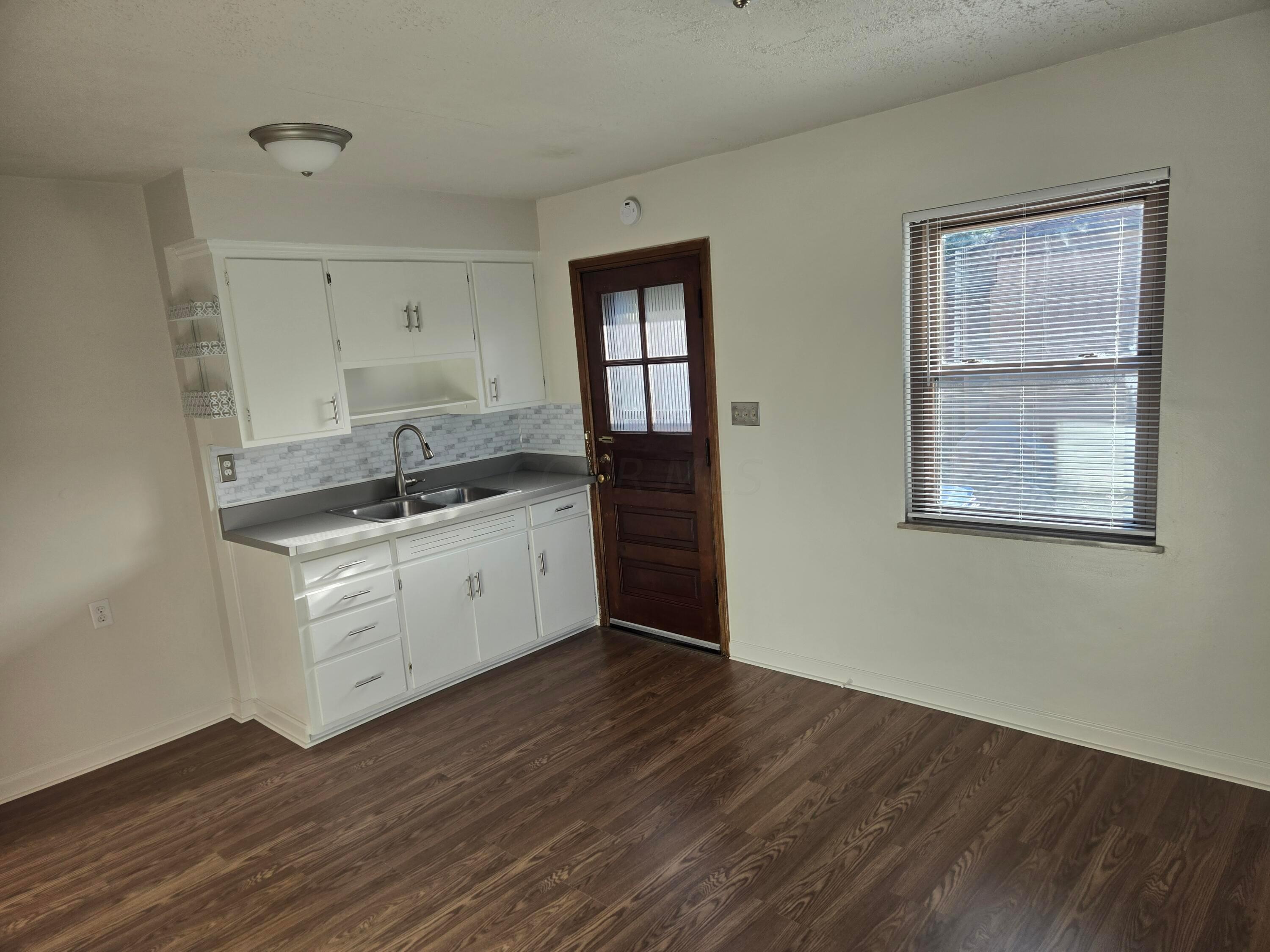 1124-1126 Oxley Road Columbus, OH 43212 - Photo 4 of 11 20240902_083933