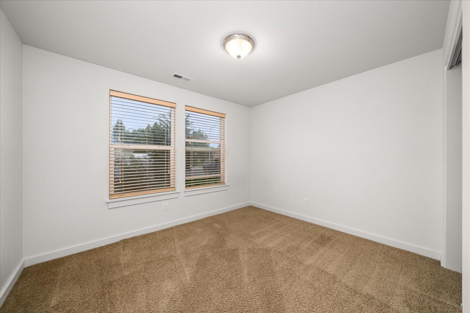 8005 North Ash Lane Spokane, WA 99208 - Photo 14 of 26