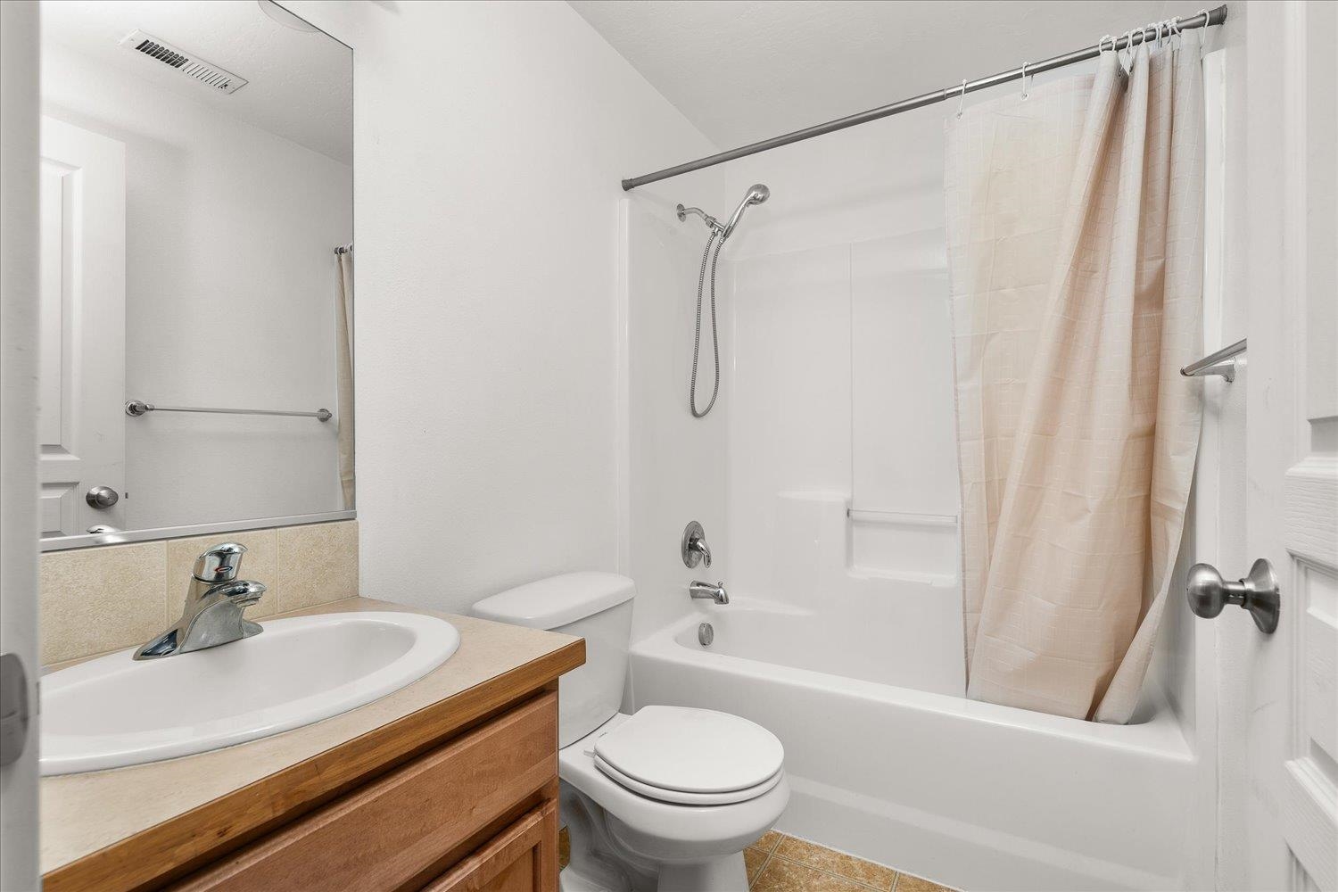 8005 North Ash Lane Spokane, WA 99208 - Photo 15 of 26