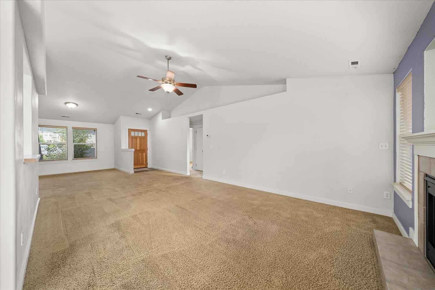 8005 North Ash Lane Spokane, WA 99208 - Photo 3 of 26