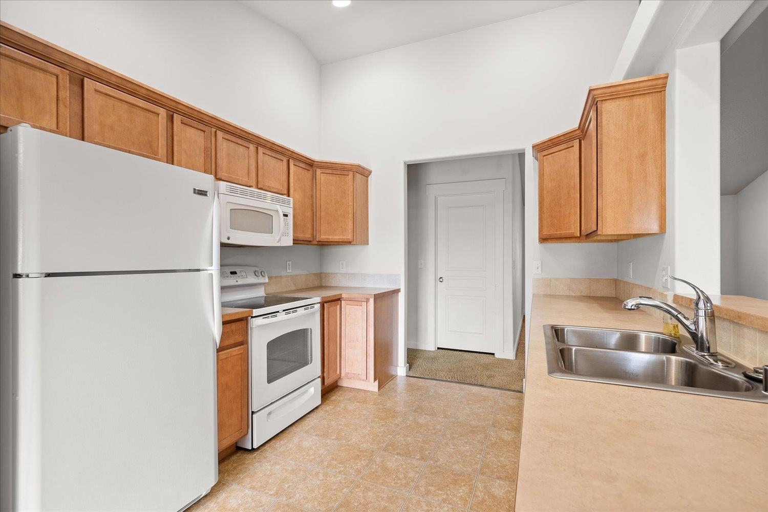 8005 North Ash Lane Spokane, WA 99208 - Photo 8 of 26