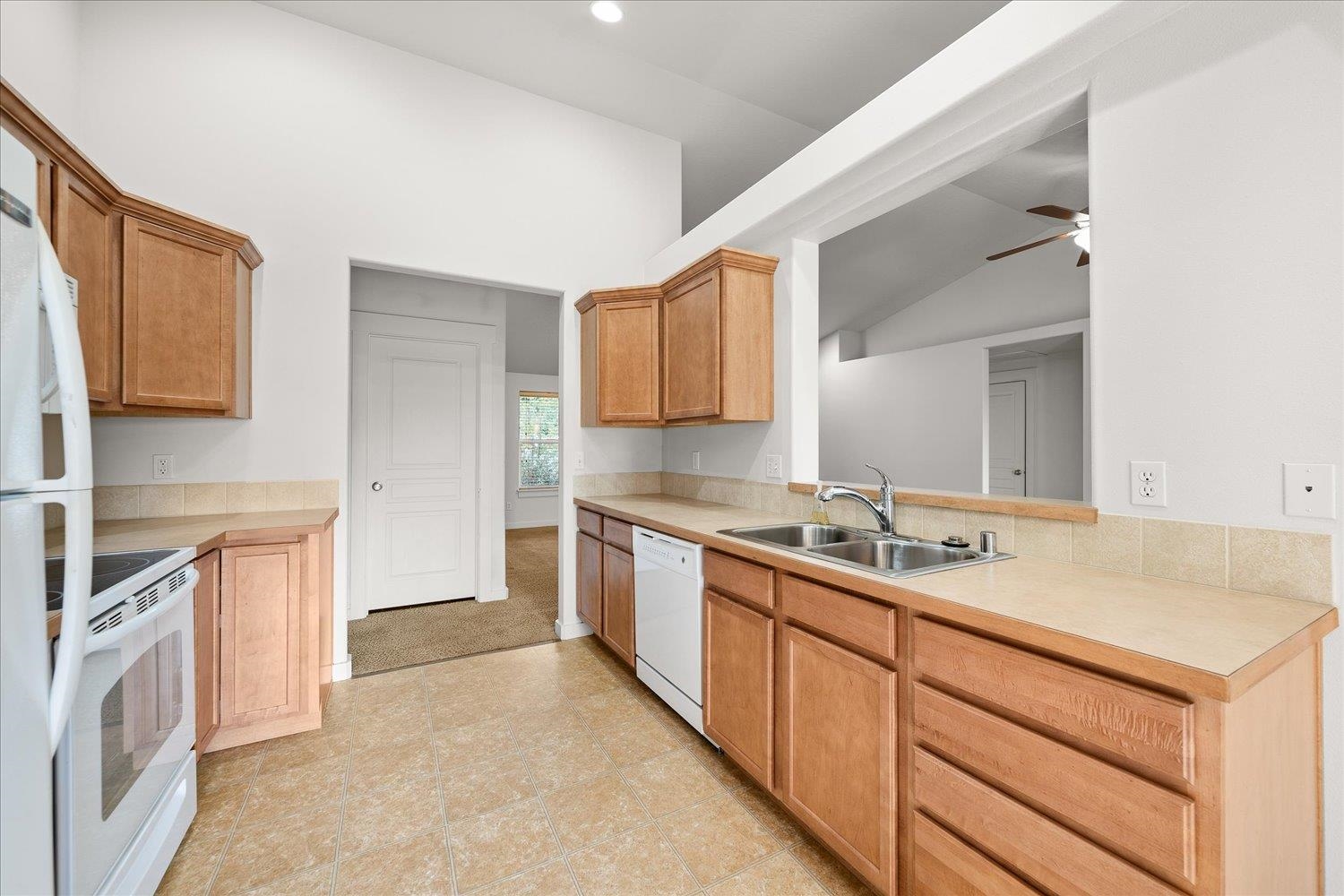8005 North Ash Lane Spokane, WA 99208 - Photo 9 of 26