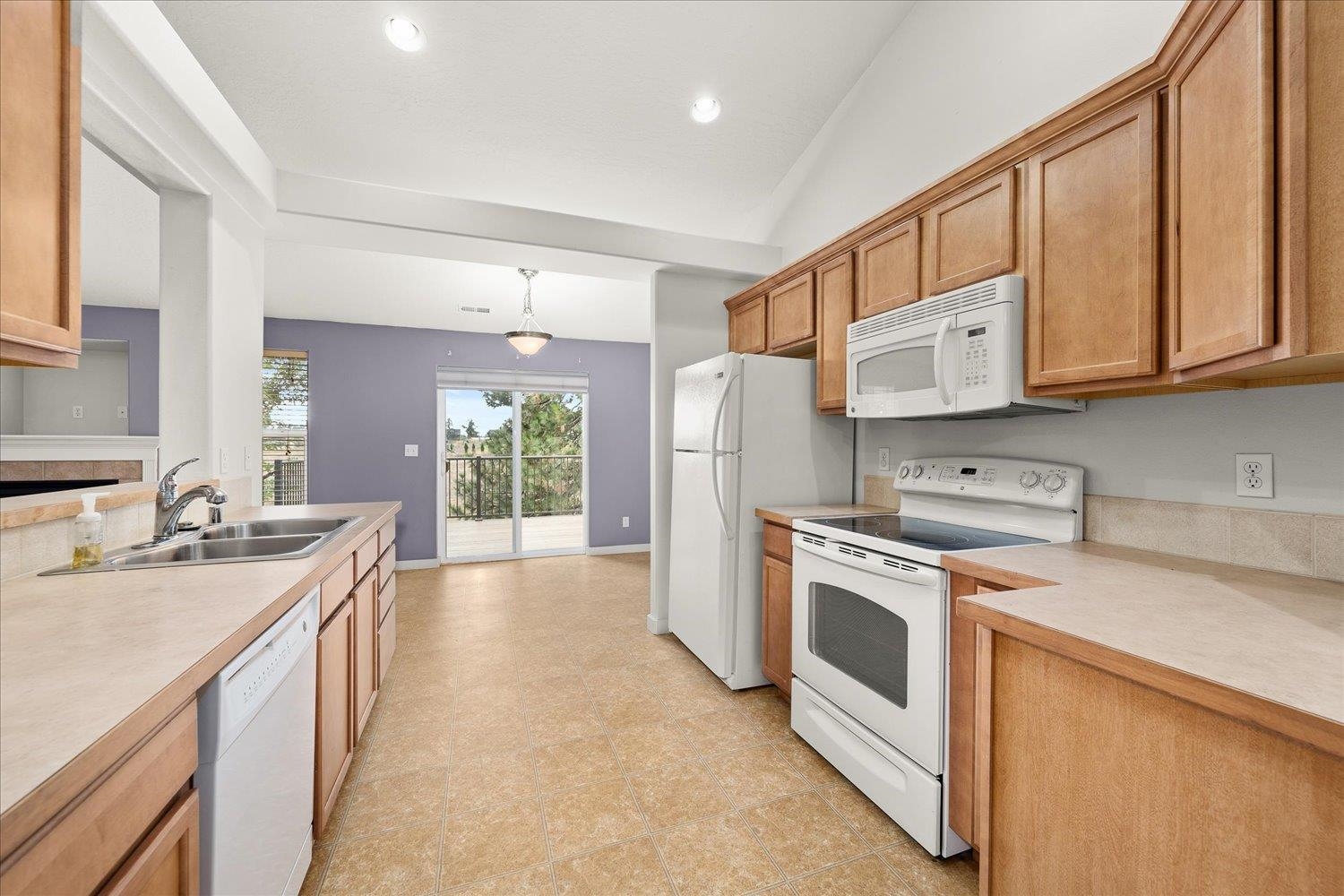 8005 North Ash Lane Spokane, WA 99208 - Photo 10 of 26