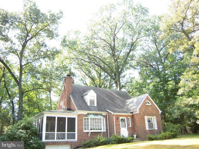 800 Stonington Road Silver Spring, MD 20902 - Photo 1 of 15 Exterior (Main)