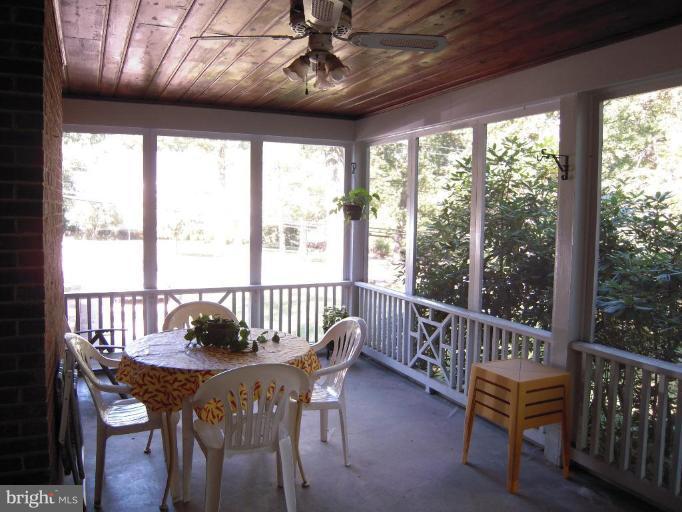 800 Stonington Road Silver Spring, MD 20902 - Photo 13 of 15 Screened-in Porch