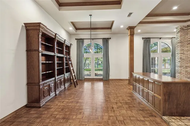 $649,900 | 2900 Oak Trail Court, Dalworthington Gardens, TX 76016