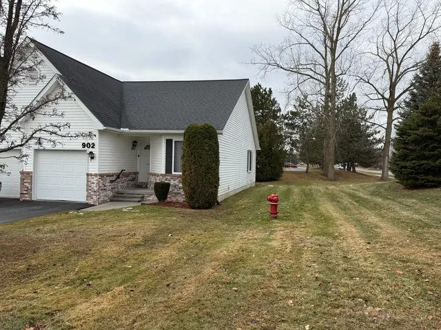 $210,000 | 902 Lighthouse Drive, Marysville, MI 48040
