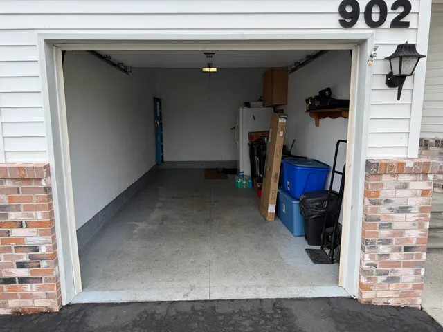 $210,000 | 902 Lighthouse Drive, Marysville, MI 48040