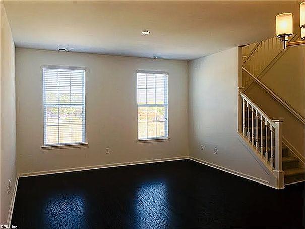 1676 Avalene Way Virginia Beach, VA 23456 - Photo 3 of 36