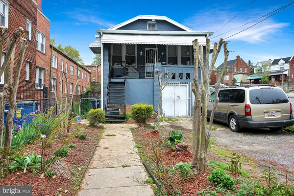 $375,000 | 4380 Benning Road Northeast, Washington, DC 20019