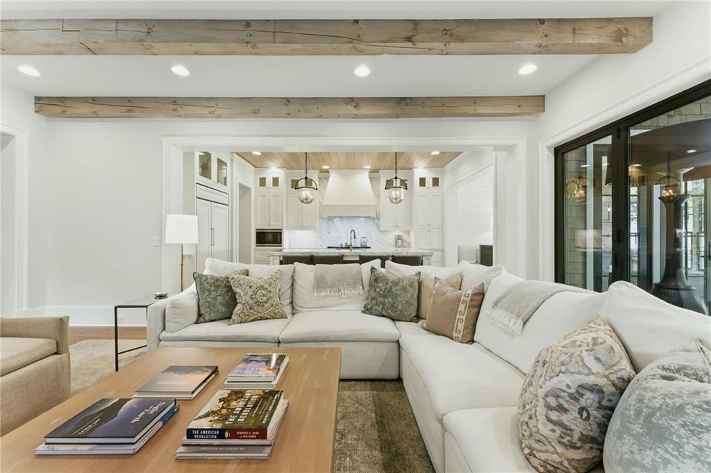 4384 Powers Ferry Road Northwest Atlanta, GA 30327 - Photo 21 of 68